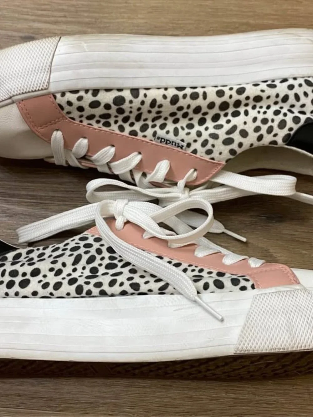 MUDD Women’s Platform Sneakers Size 8.5 White Pink Leopard Print Lace-Up Shoes